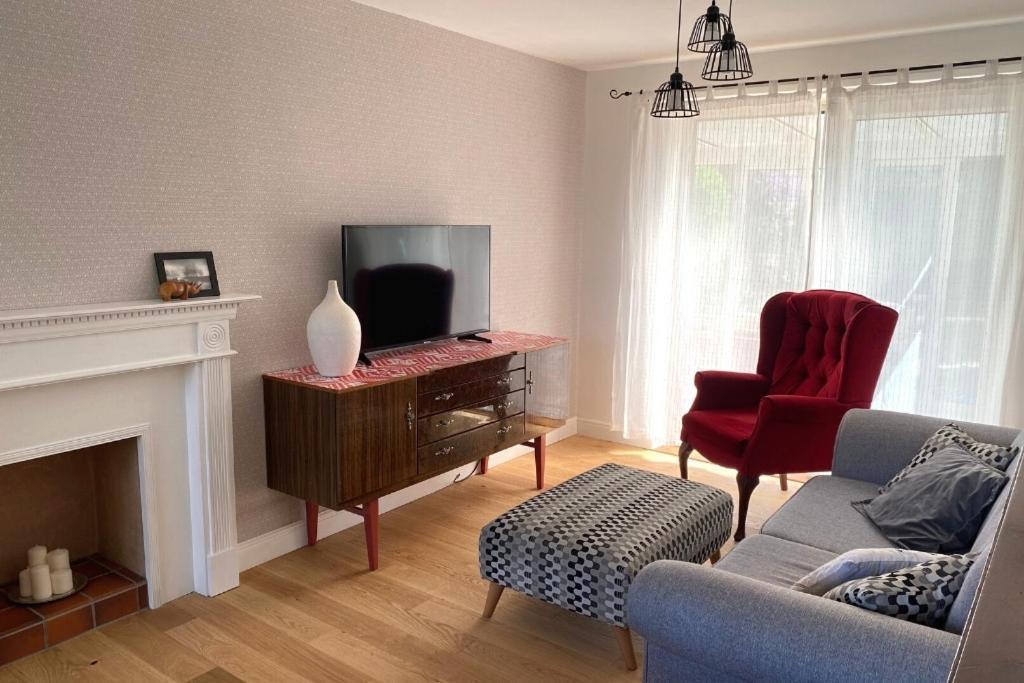 Lovely 3 Bedroom House In The Centre Of לבנהם מראה חיצוני תמונה