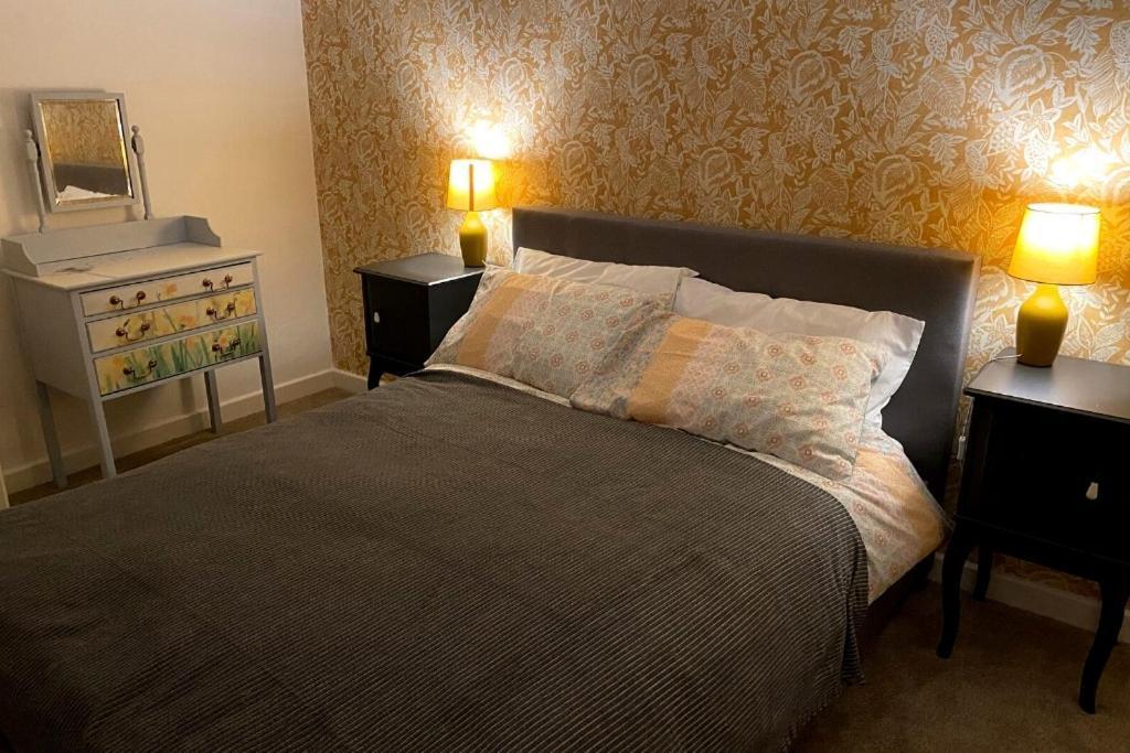 Lovely 3 Bedroom House In The Centre Of לבנהם מראה חיצוני תמונה